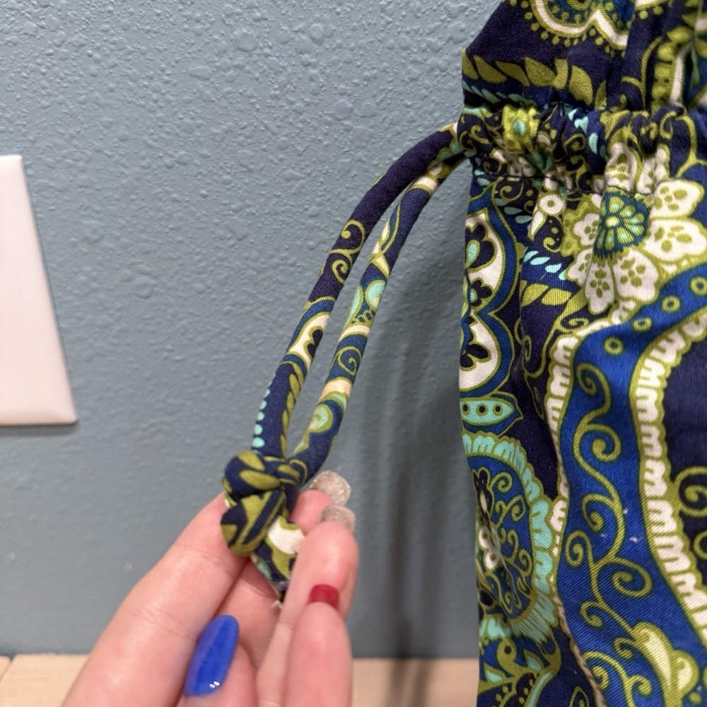 Vera Bradley Rhythm & Blues Drawstring Ditty Bag Water Resistant Lined Beach Bag - Picture 2 of 7